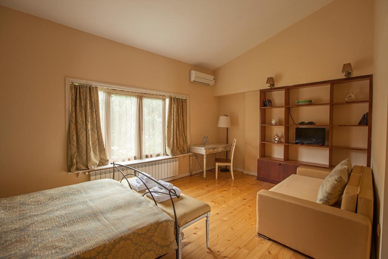 Caravan Villa Tbilisi Eksteriør billede