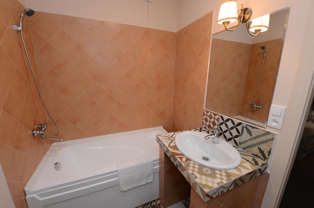 Caravan Villa Tbilisi Eksteriør billede