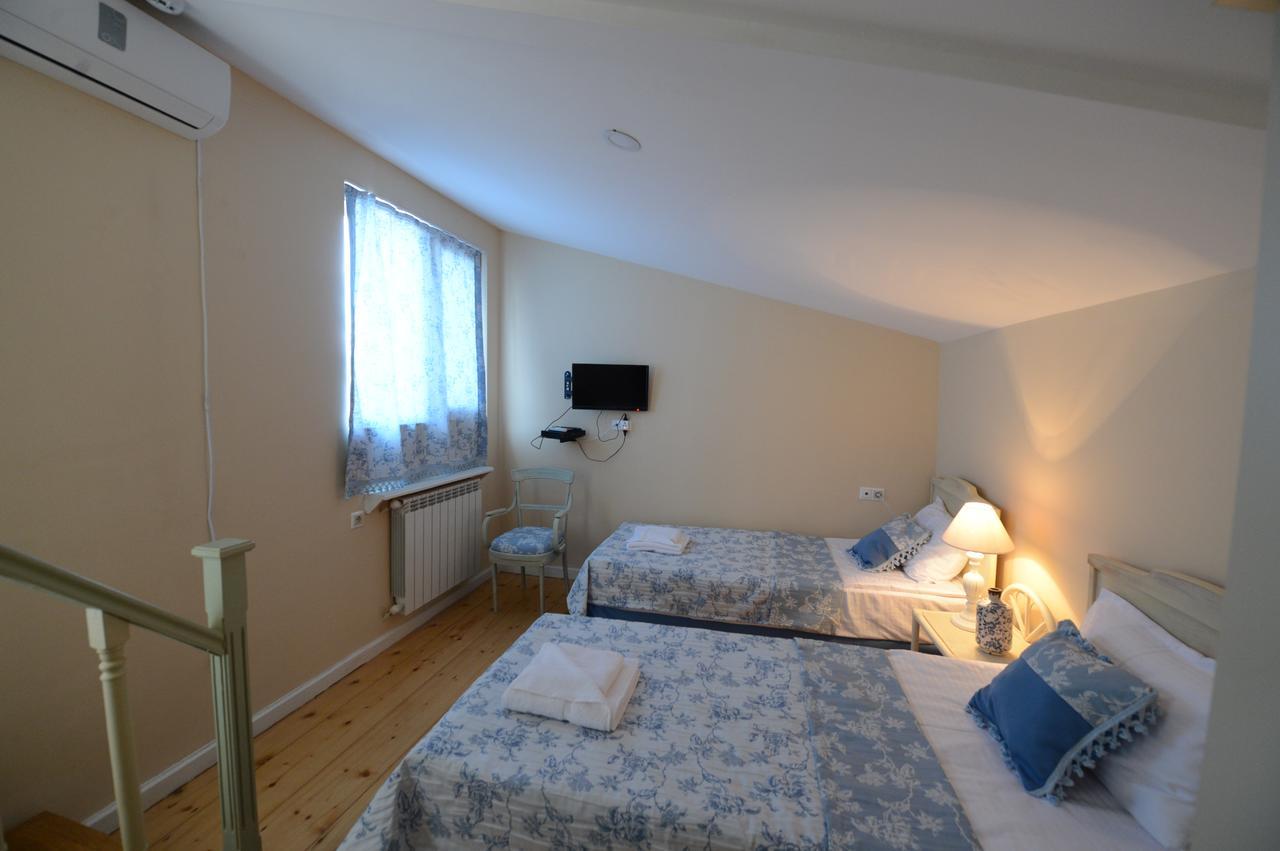 Caravan Villa Tbilisi Eksteriør billede