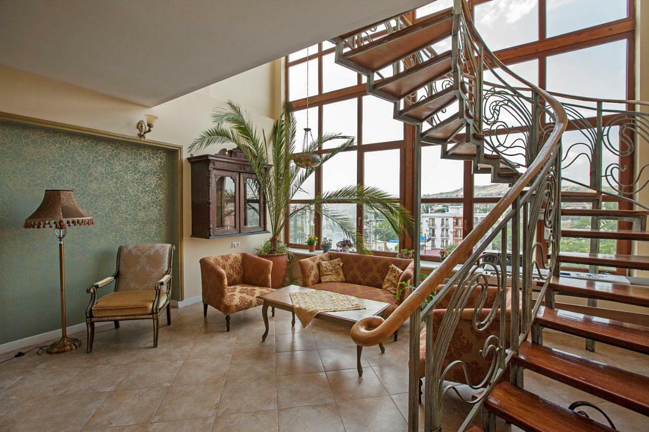 Caravan Villa Tbilisi Eksteriør billede