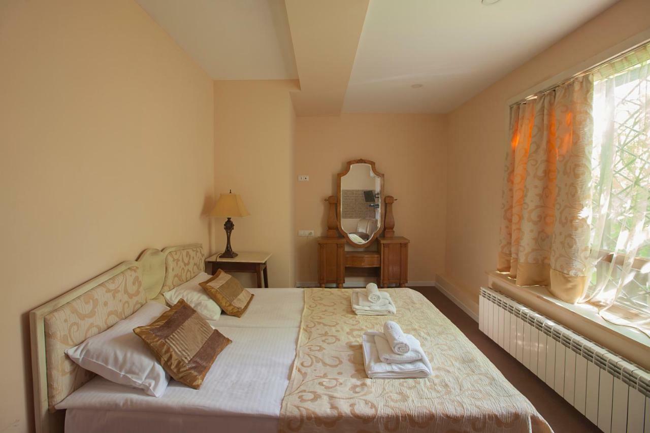 Caravan Villa Tbilisi Eksteriør billede