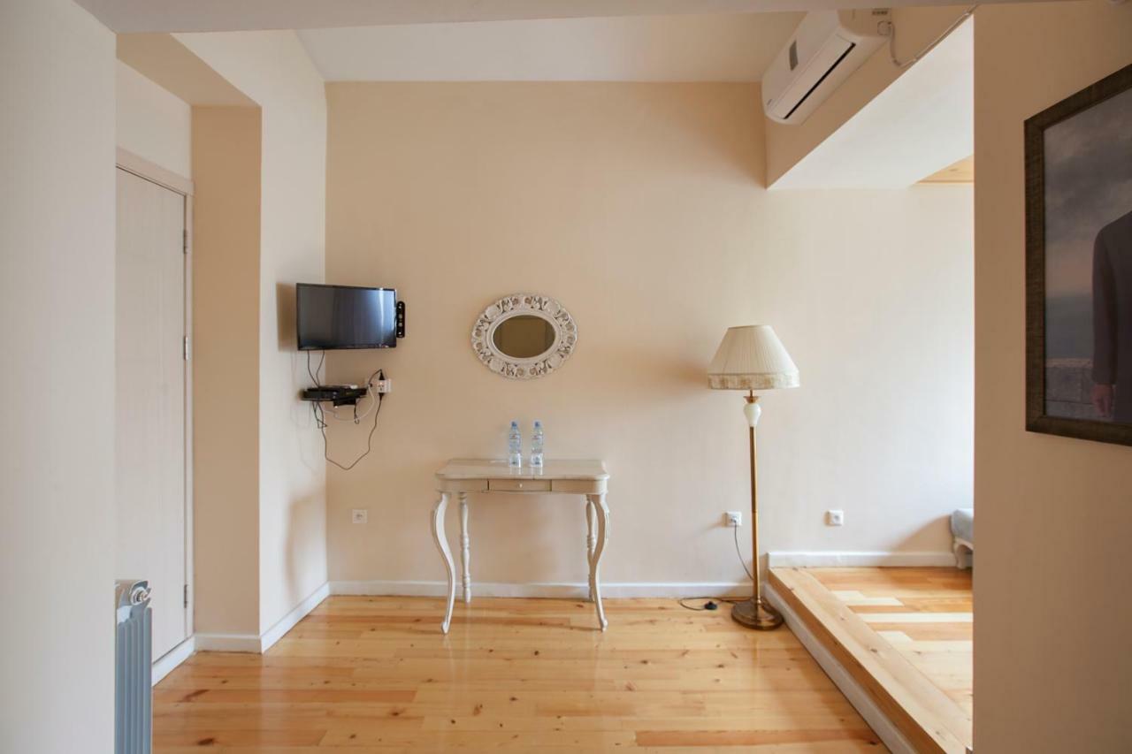 Caravan Villa Tbilisi Eksteriør billede